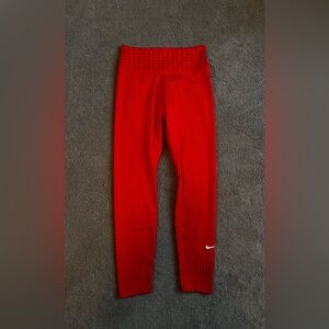 Like-New Nike Women’s size Small Red Dri-Fit Patterned Leggings